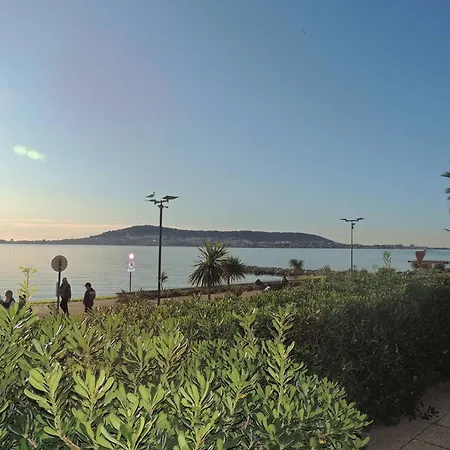 F2 3* Avec Parking Et Terrasse, Face A L'etang De Thau, Proche Thermal, Equipe - Fr-1-571-10 Daire